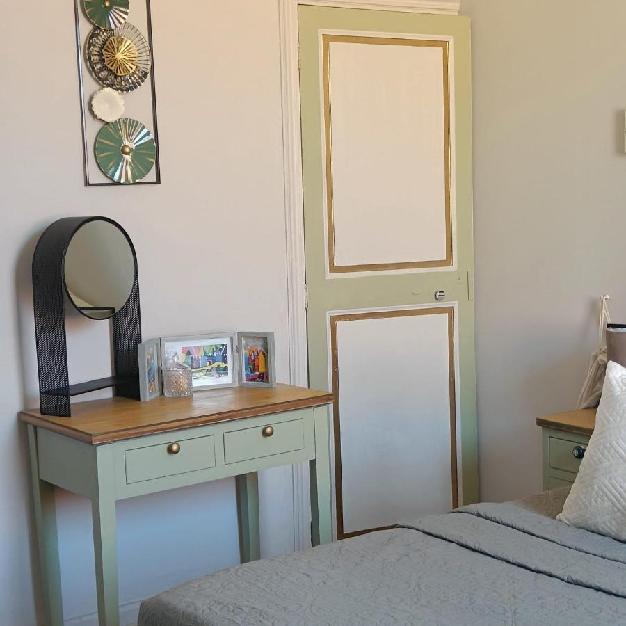 Entre Bastide Et Cite Bed & Breakfast Каркасон Екстериор снимка