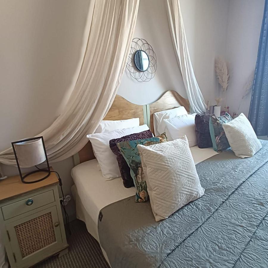 Entre Bastide Et Cite Bed & Breakfast Каркасон Екстериор снимка