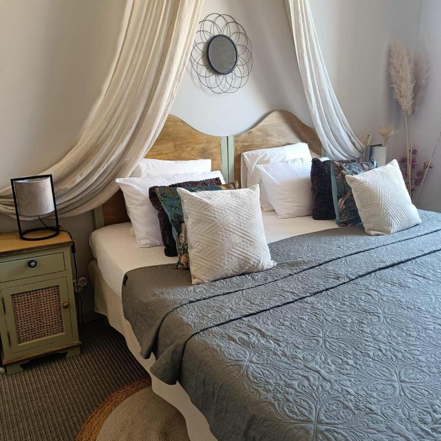 Entre Bastide Et Cite Bed & Breakfast Каркасон Екстериор снимка